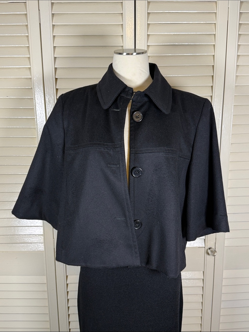 Vintage Gap Cropped Short Sleeve Button Up Jacket Black - Size XL